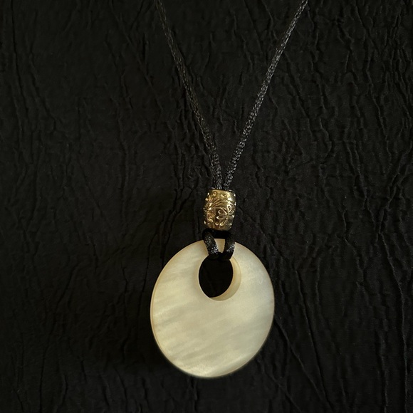 2 piece dress with attached necklace - Picture 9 of 12